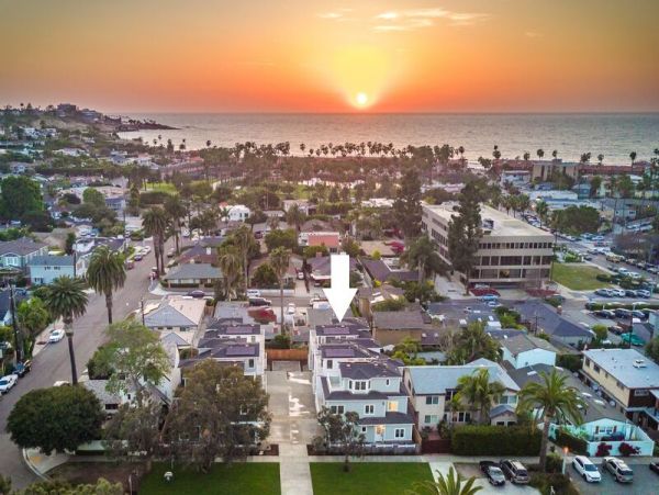 La Jolla Condo 998759