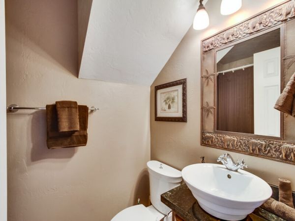 Waterfront Vacation Home in Mission Beach - Stunning Views & Luxurious Comfort