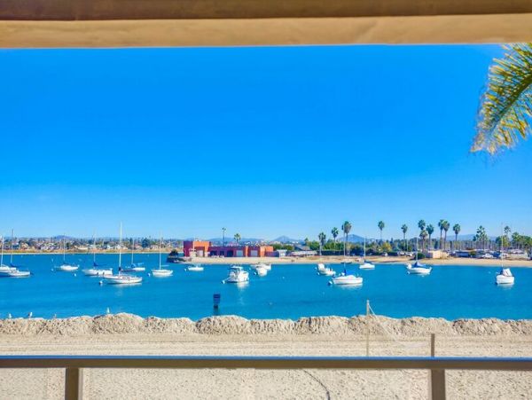 Mission Beach Corner Townhome Great Bay & Downtown Views