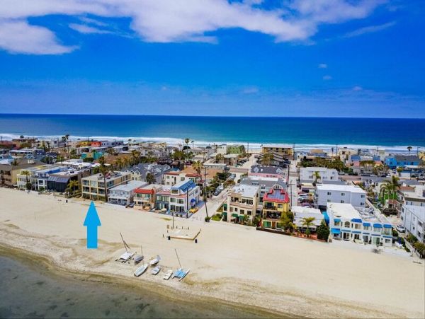 Mission Beach Corner Townhome Great Bay & Downtown Views