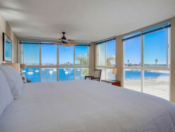 Bay Front Luxury Mission Beach Condo