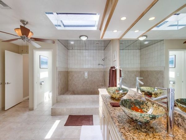 Bay Front Luxury Mission Beach Condo