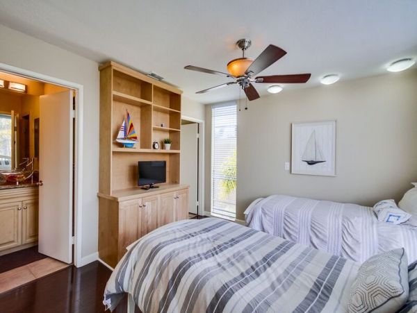 Bay Front Luxury Mission Beach Condo