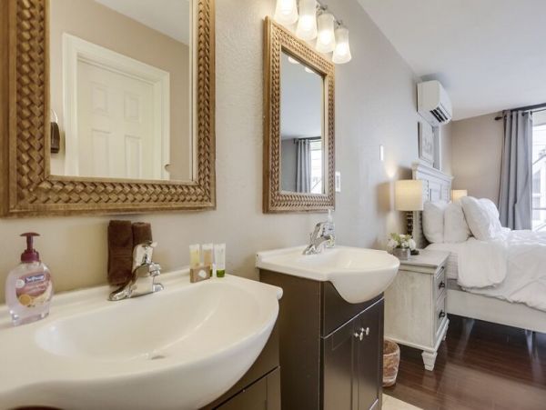 Bay Front Luxury Mission Beach Condo