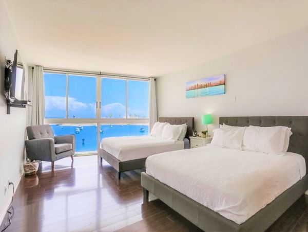 Bay Front Luxury Mission Beach Condo