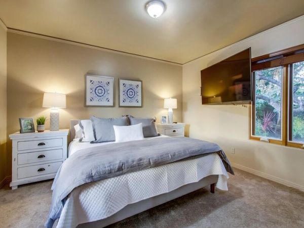 La Jolla Condo 998771