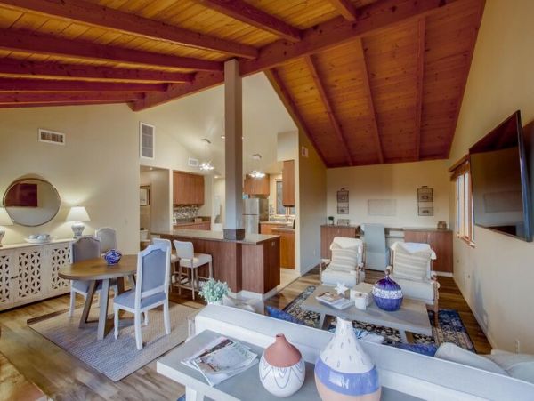 La Jolla Condo 998771