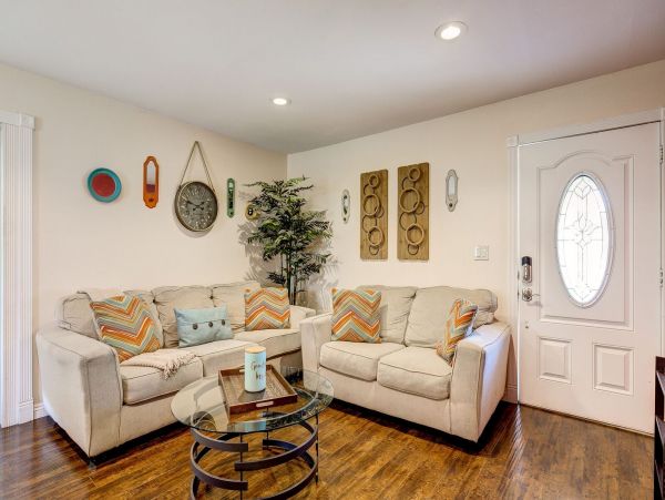 Anaheim Home 998774