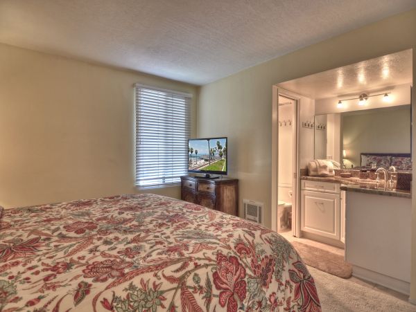 Anaheim Condo 998775