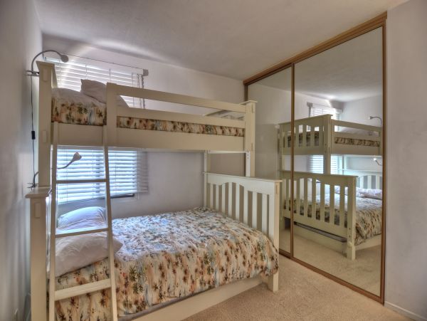 Anaheim Condo 998775