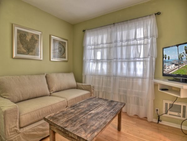 Anaheim Condo 998775