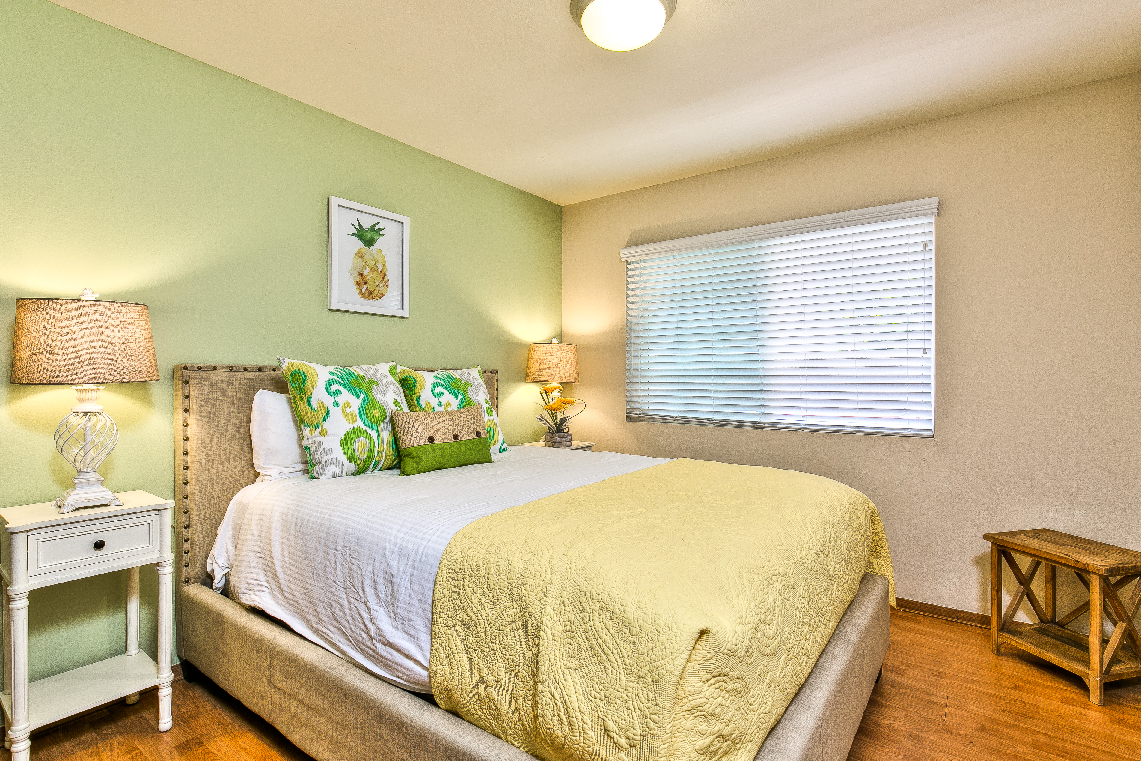 Anaheim Home 998776