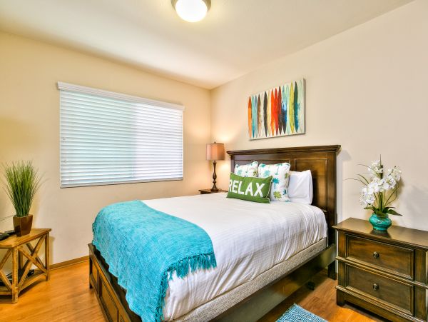 Anaheim Home 998776
