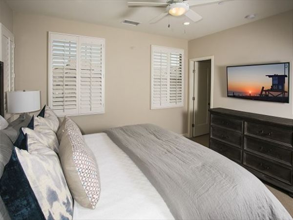Anaheim Home 998778