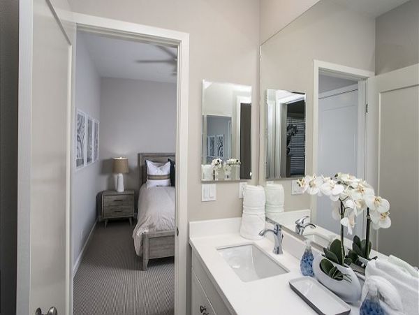 Anaheim Home 998778