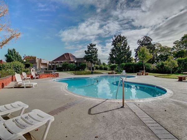 Anaheim Condo 998779