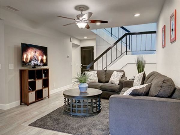 Anaheim Condo 998779