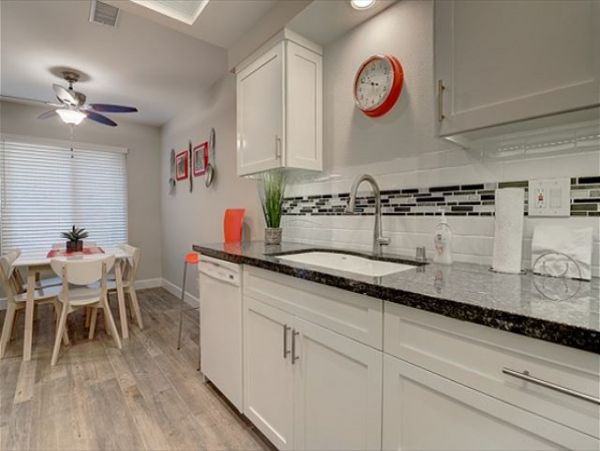 Anaheim Condo 998779