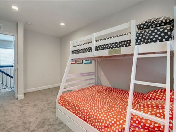 Anaheim Condo 998779
