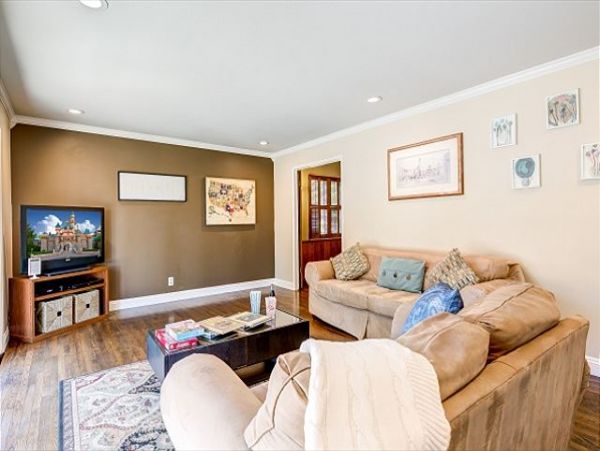 Anaheim Home 998780