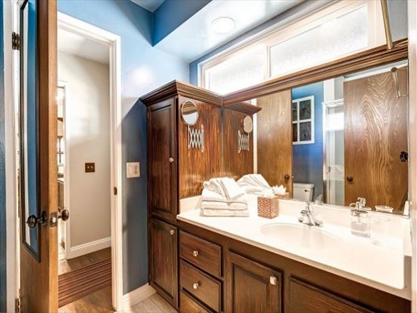 Anaheim Home 998780