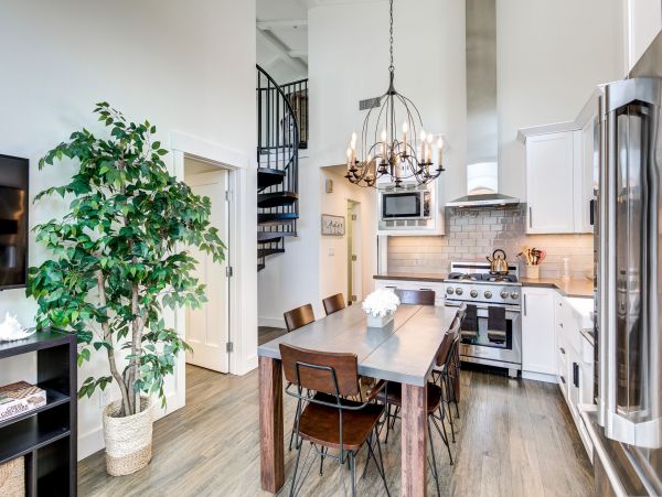 Anaheim Home 998782