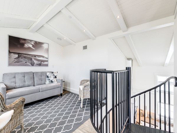 Anaheim Home 998782