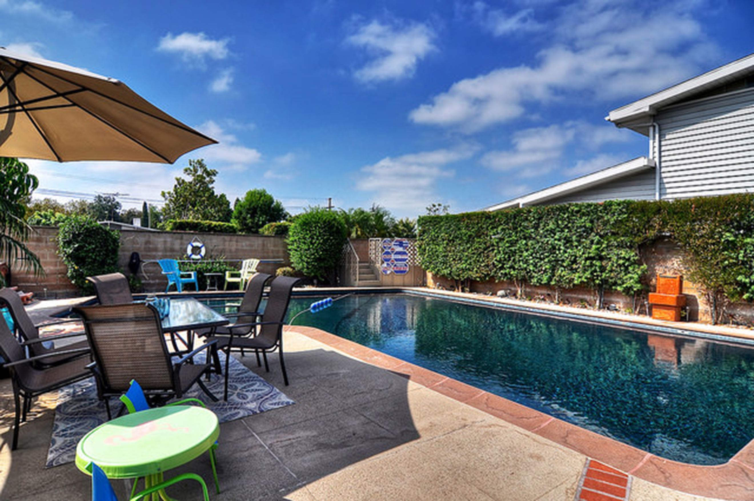 Anaheim Home 998783