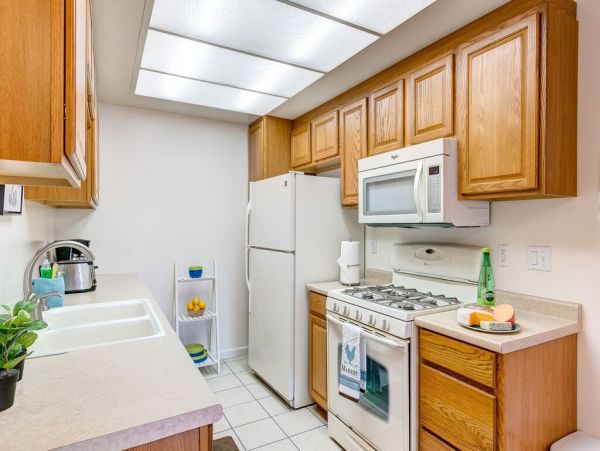 Anaheim Home 998785