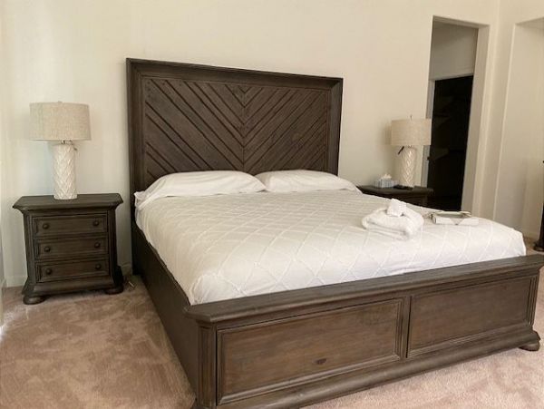 Anaheim Home 998786