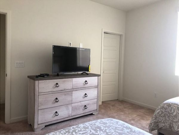 Anaheim Home 998786