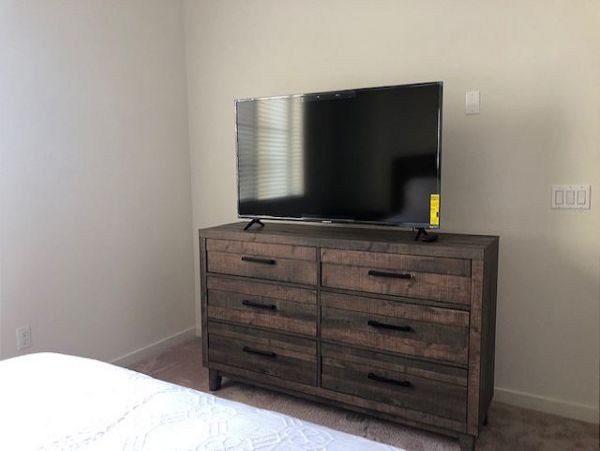 Anaheim Home 998786