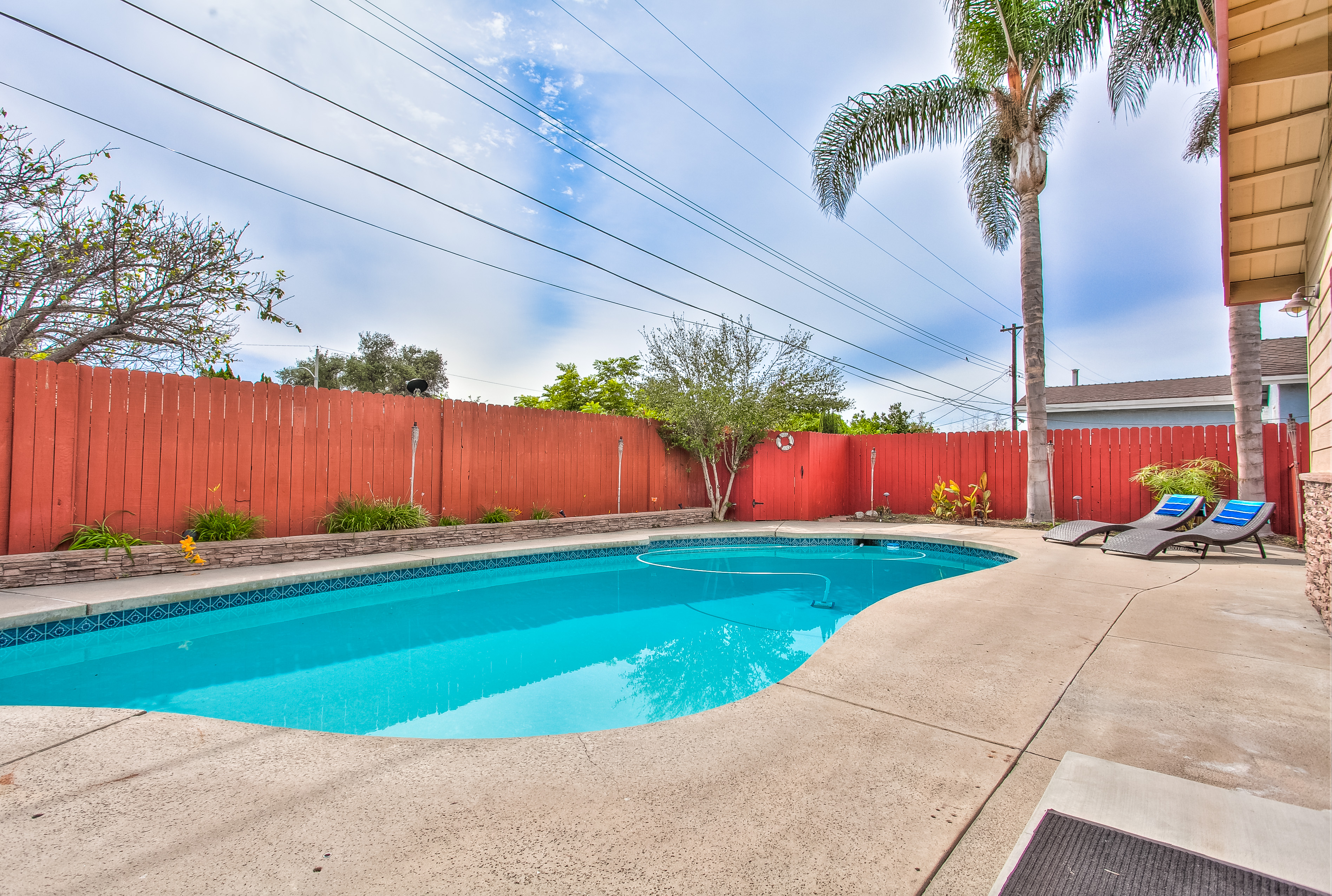 Anaheim Home 998787