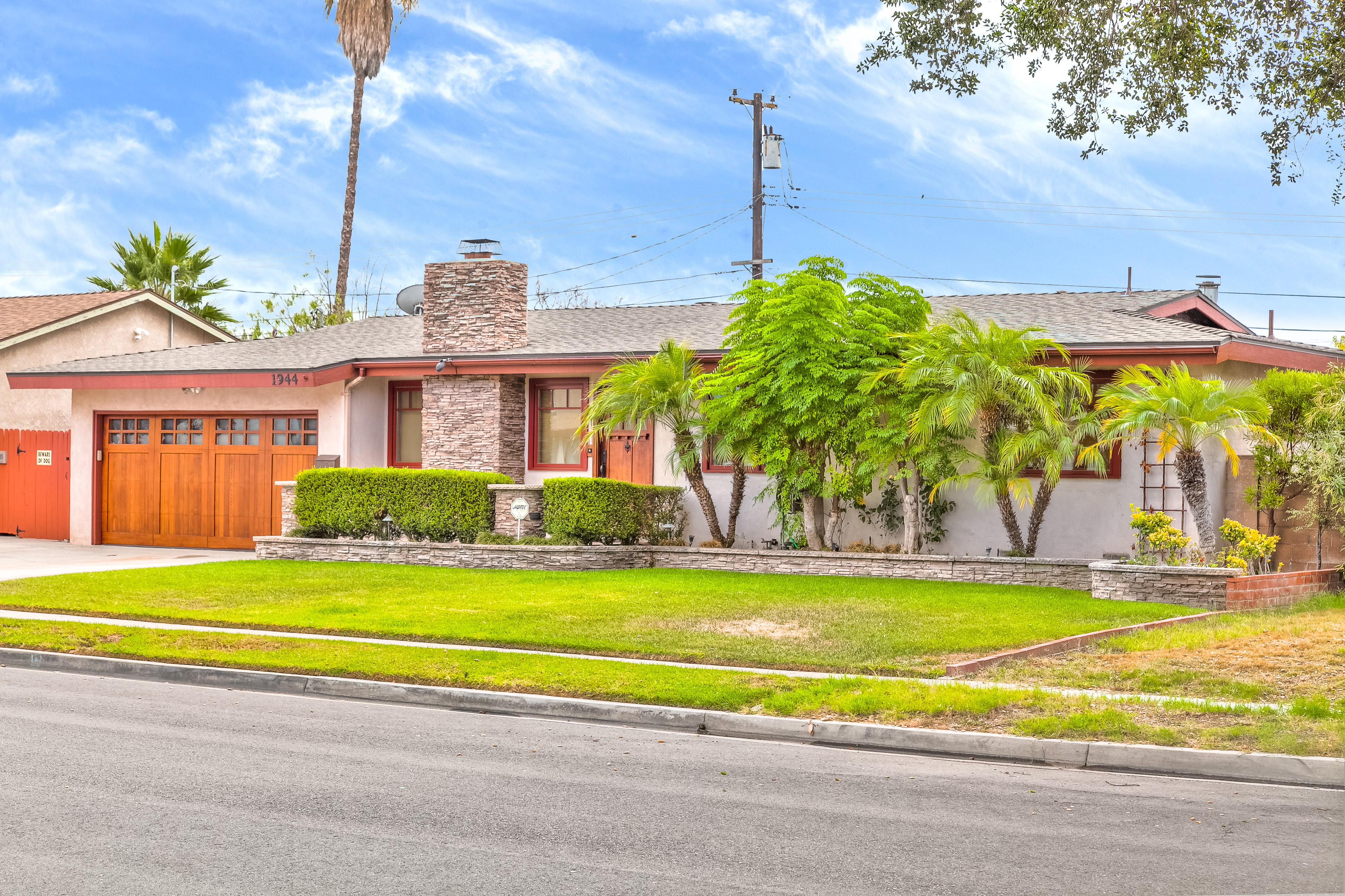 Anaheim Home 998787