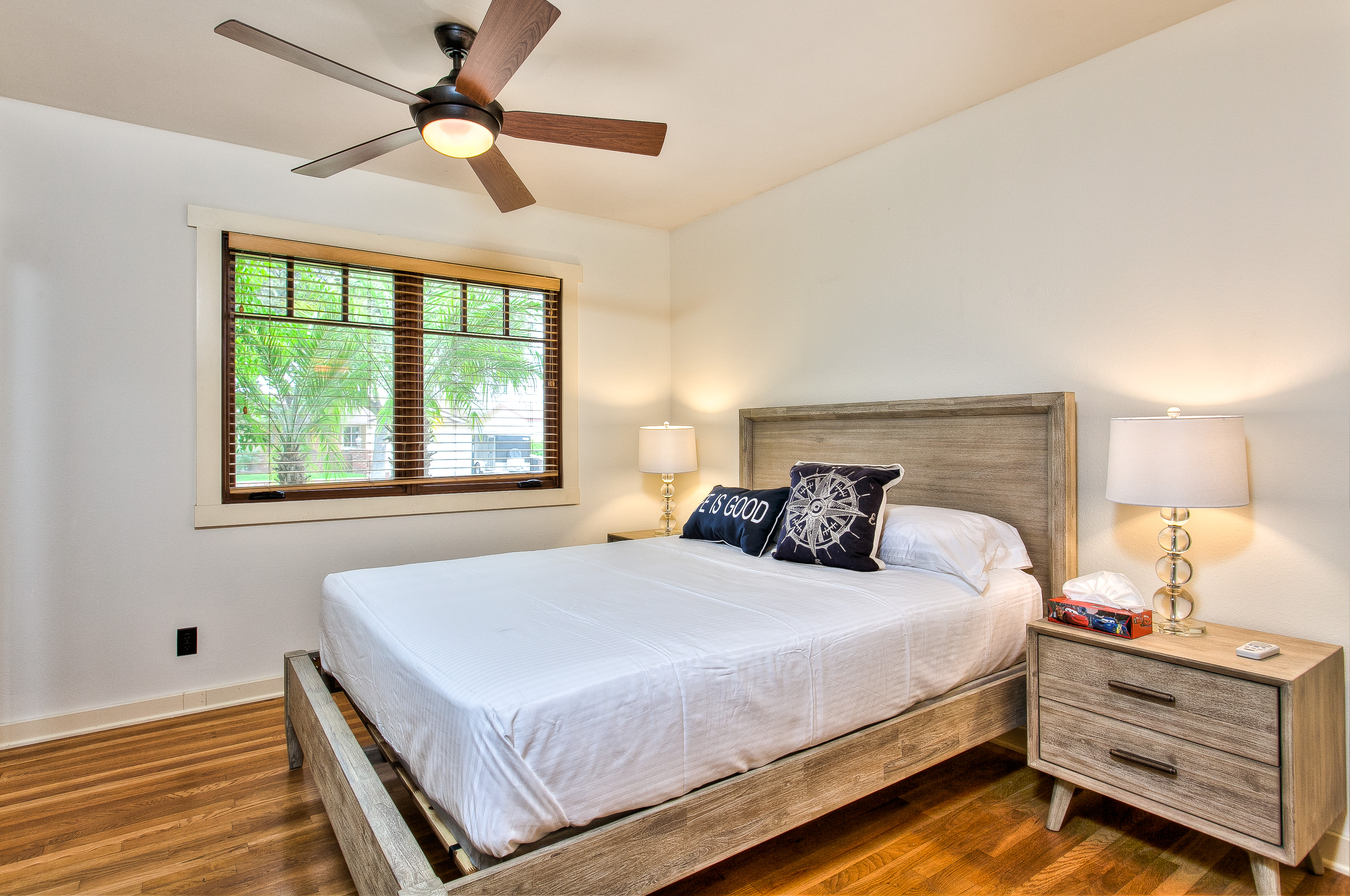 Anaheim Home 998787