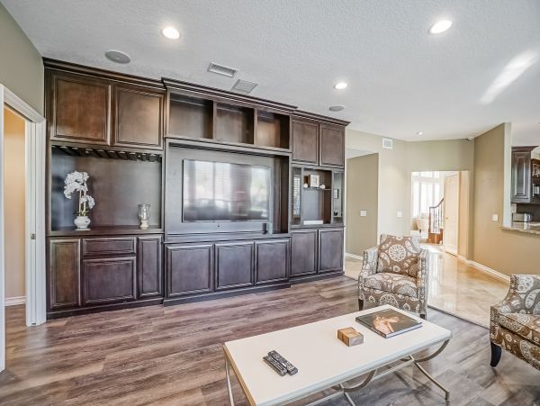 Anaheim Home 998788