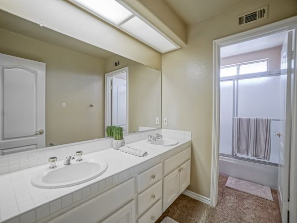 Anaheim Home 998788