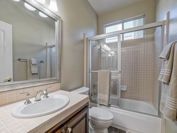Anaheim Home 998788