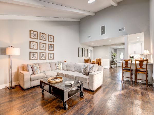 Anaheim Home 998789