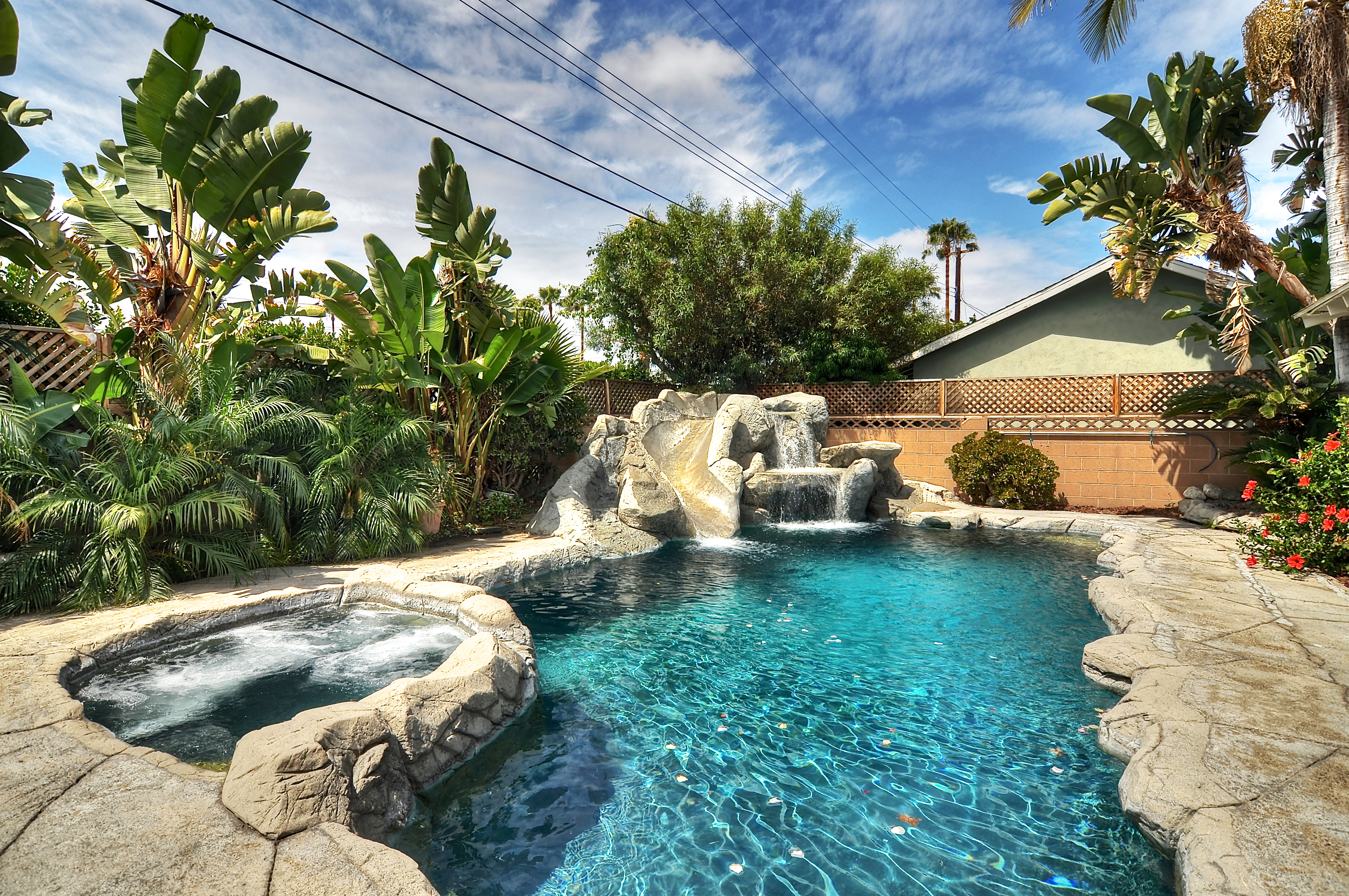 Anaheim Home 998790
