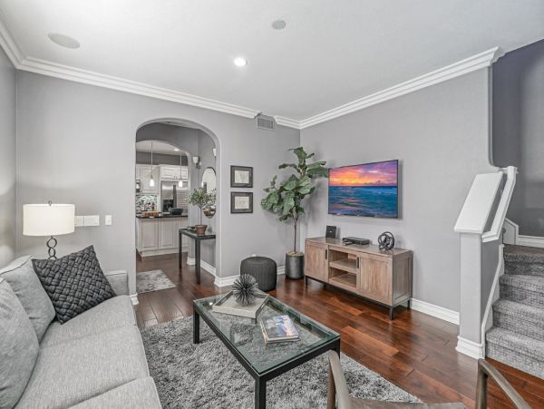 Anaheim Home 998791