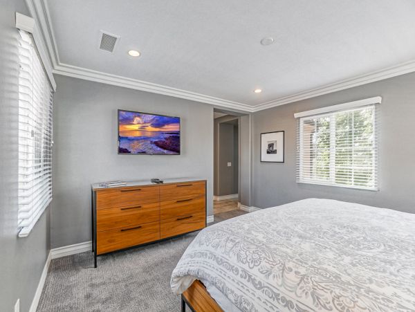 Anaheim Home 998791