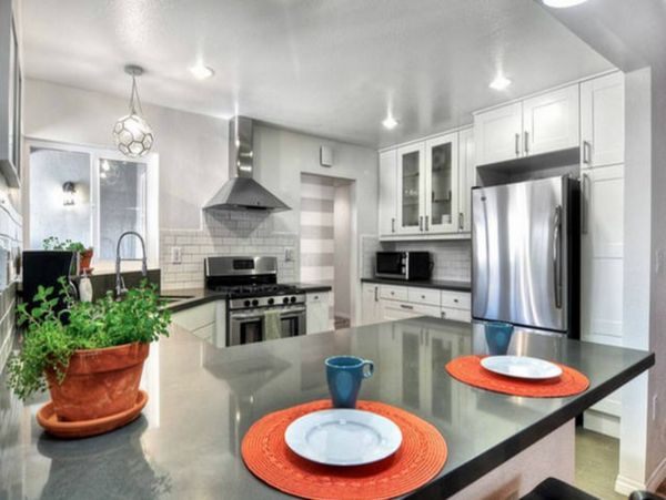 Anaheim Home 998794