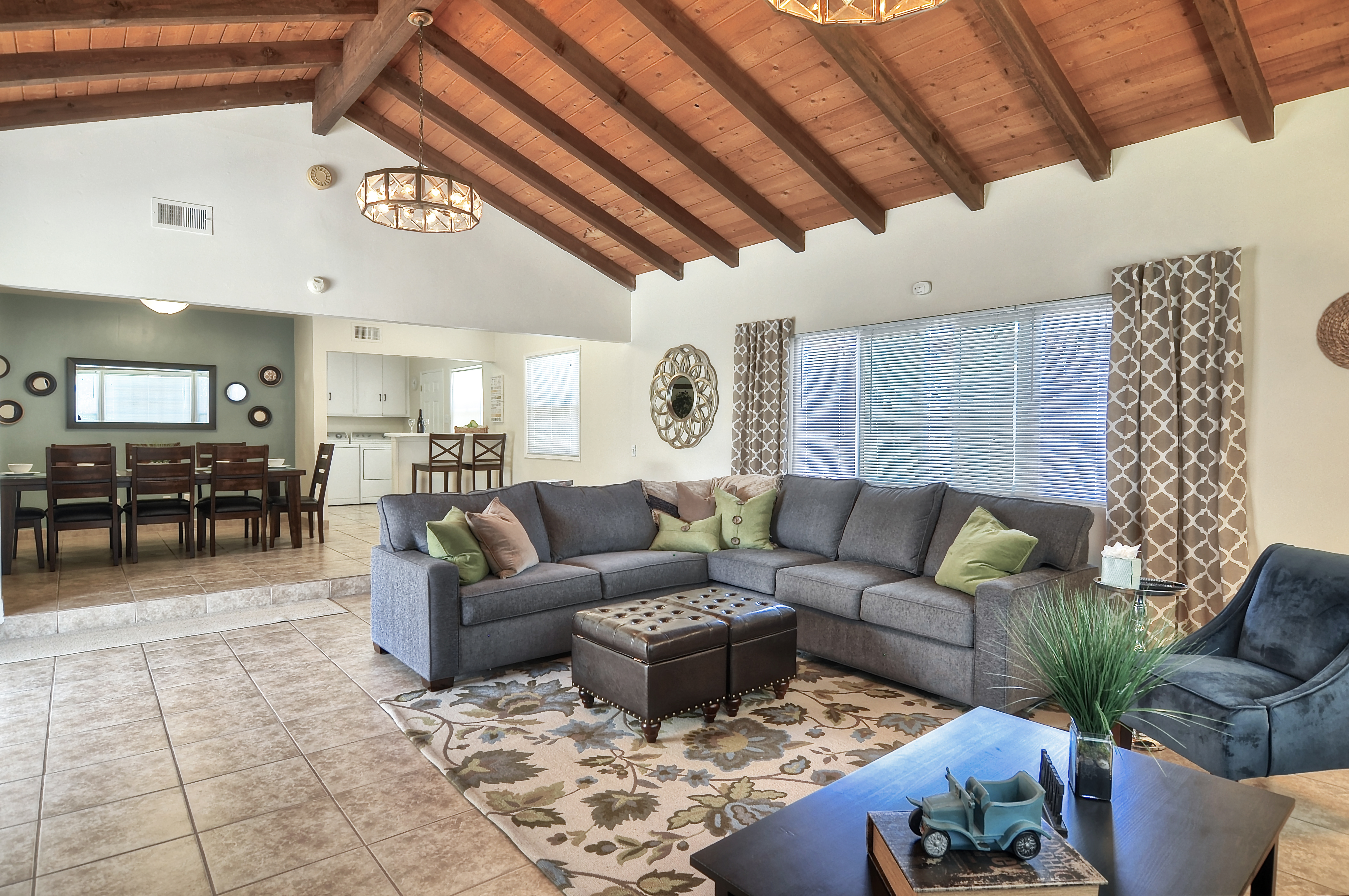 Anaheim Home 998795