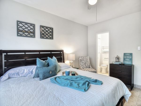 Anaheim Home 998795