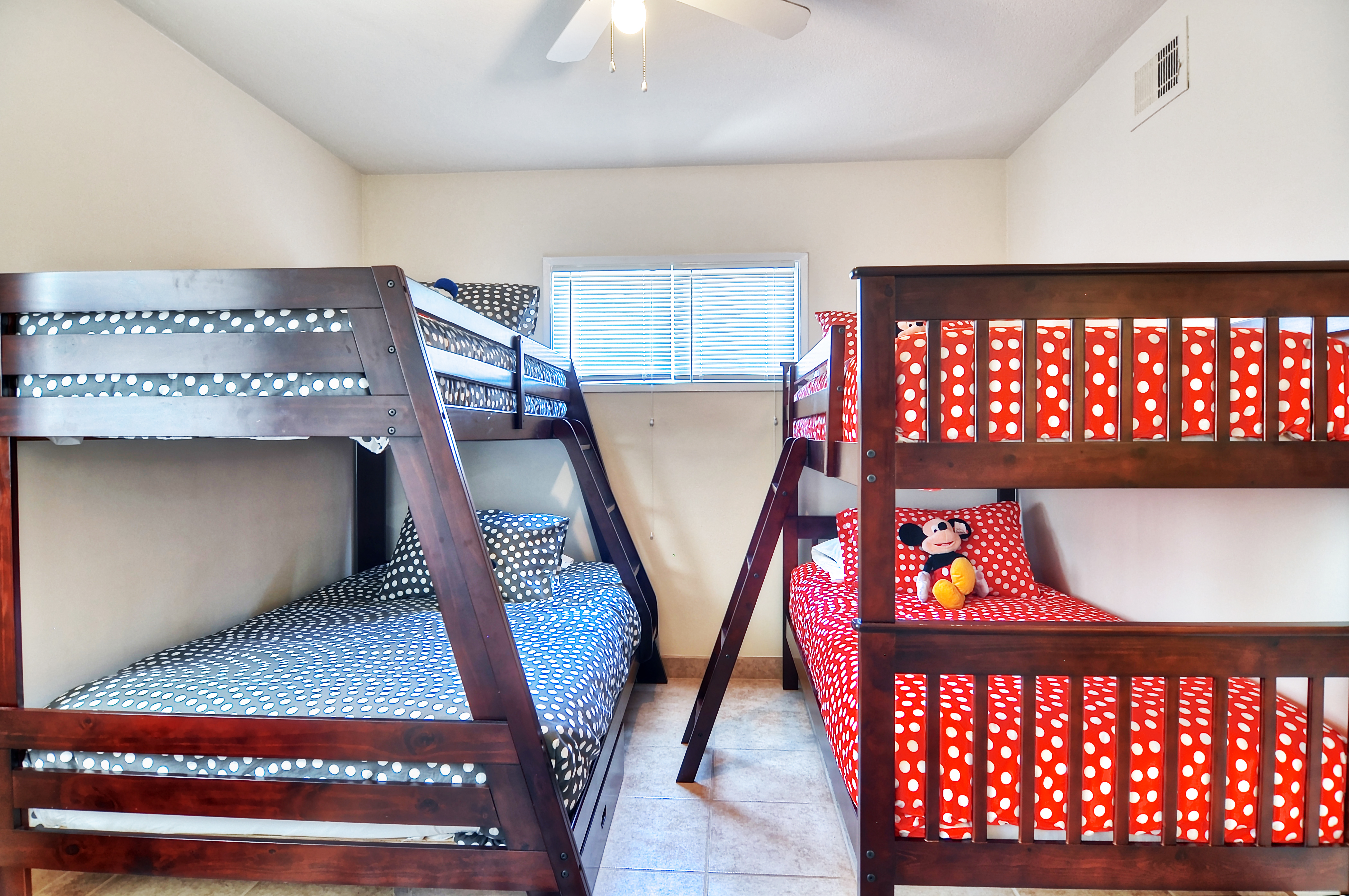 Anaheim Home 998795