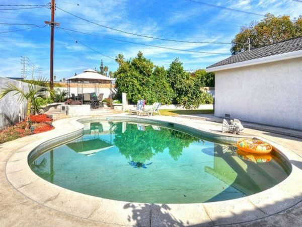 Anaheim Home 998796