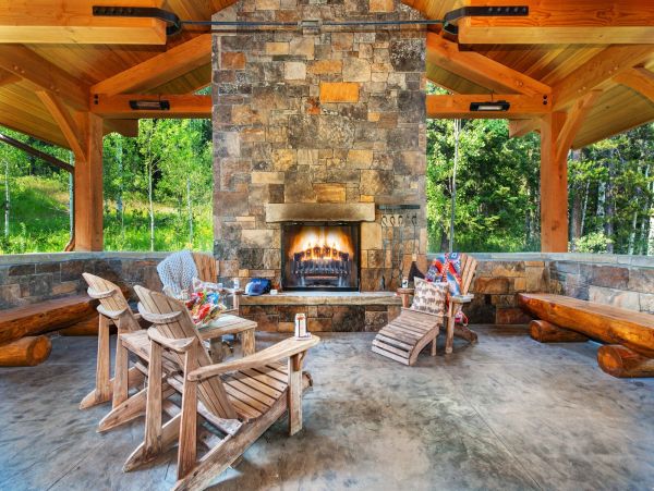 Luxurious Vacation Home in Teton Village, Ski In Ski Out