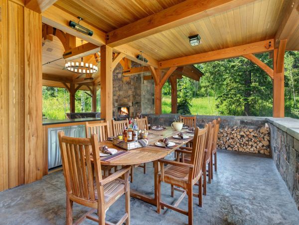 Luxurious Vacation Home in Teton Village, Ski In Ski Out