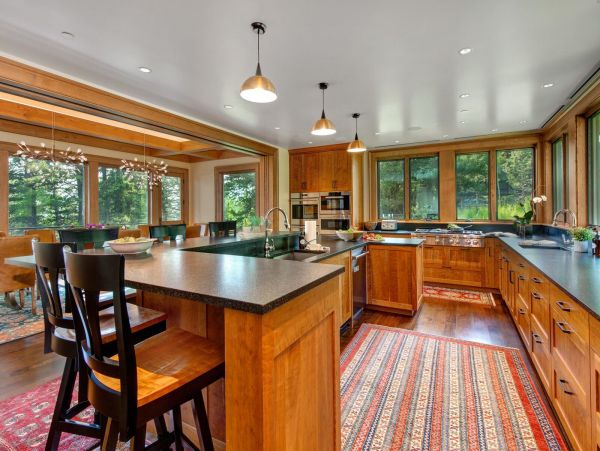 Luxurious Vacation Home in Teton Village, Ski In Ski Out